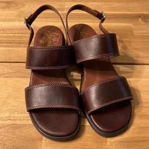 Clarks leather sandals